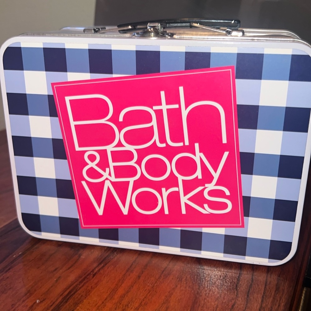 BATH AND BODY WORKS RARE